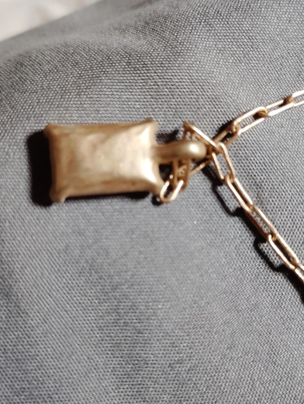 None elegant gold